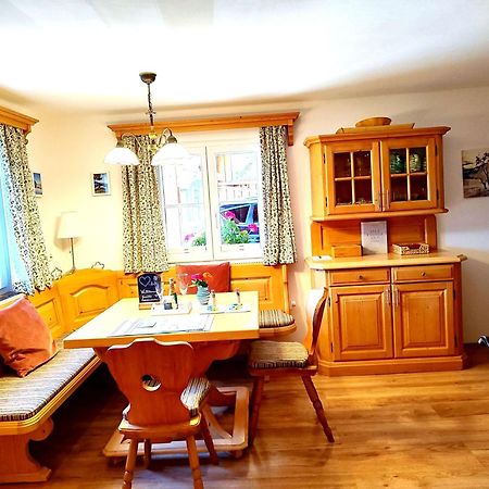 Ferienwohnung Grundlsee, Willkommen In Mami'S Ferienwohnung Ngoại thất bức ảnh