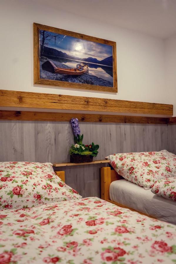 Ferienwohnung Grundlsee, Willkommen In Mami'S Ferienwohnung Ngoại thất bức ảnh